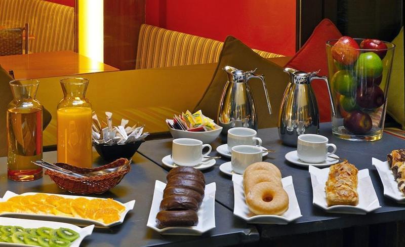 Hotel Indigo Madrid - Princesa By Ihg Exteriör bild